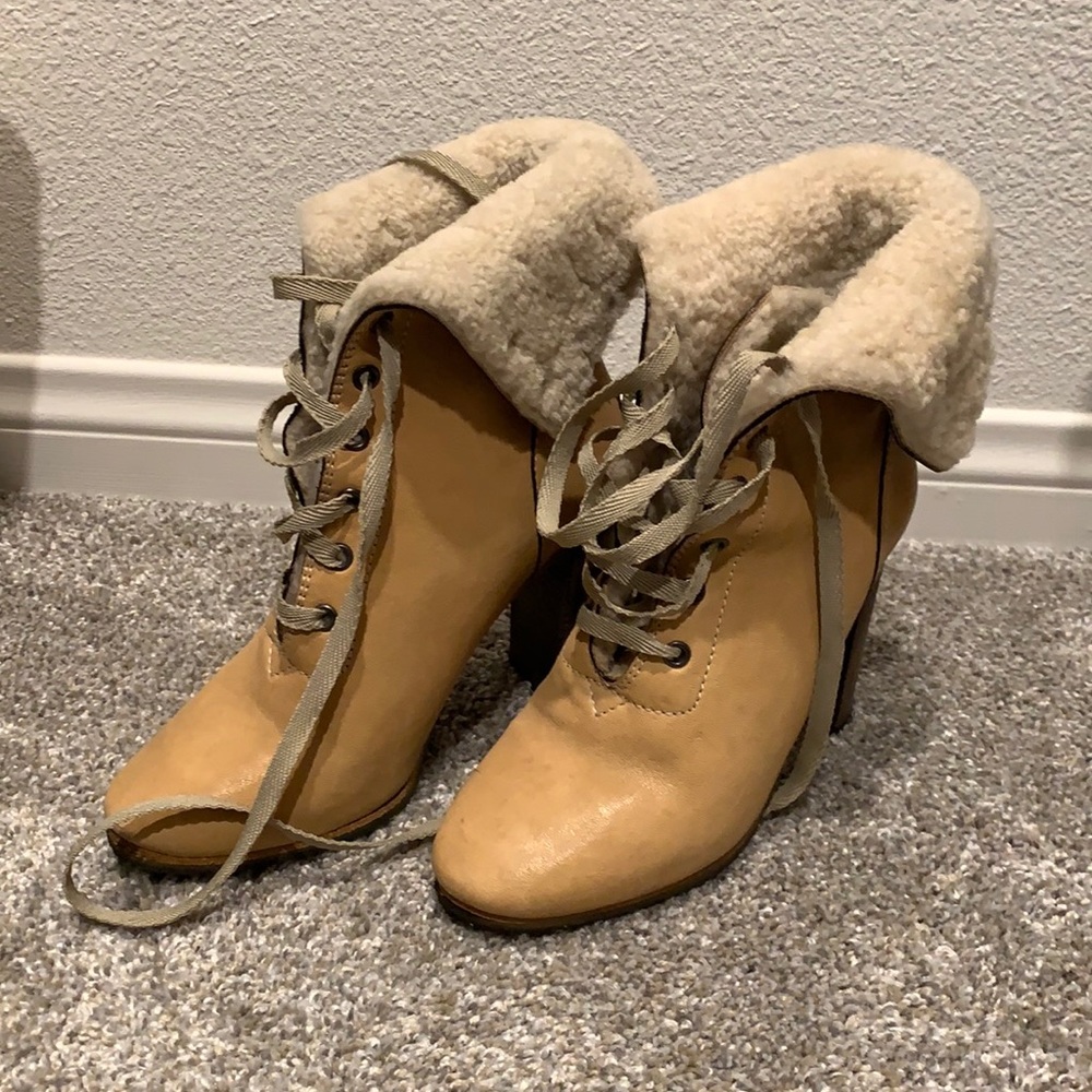 CHLOE fur boots size 37